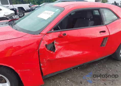 2014 Dodge Challenger Sxt from USA, damaged, VIN 2C3CDYAG9EH195793